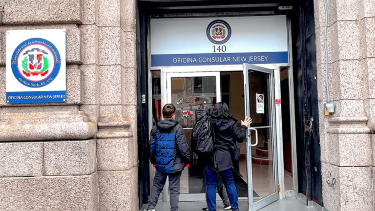 oficinas-consulares-dominicanas-cierran-en-nueva-york-y-georgia-d9de6ec9-focus-0-0-896-504
